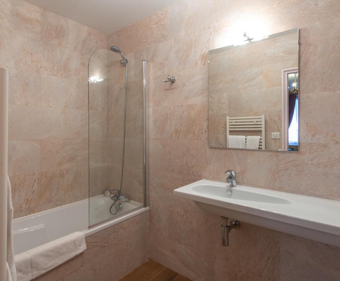 Hotel De La Cloche Beaune (Cote d'Or)