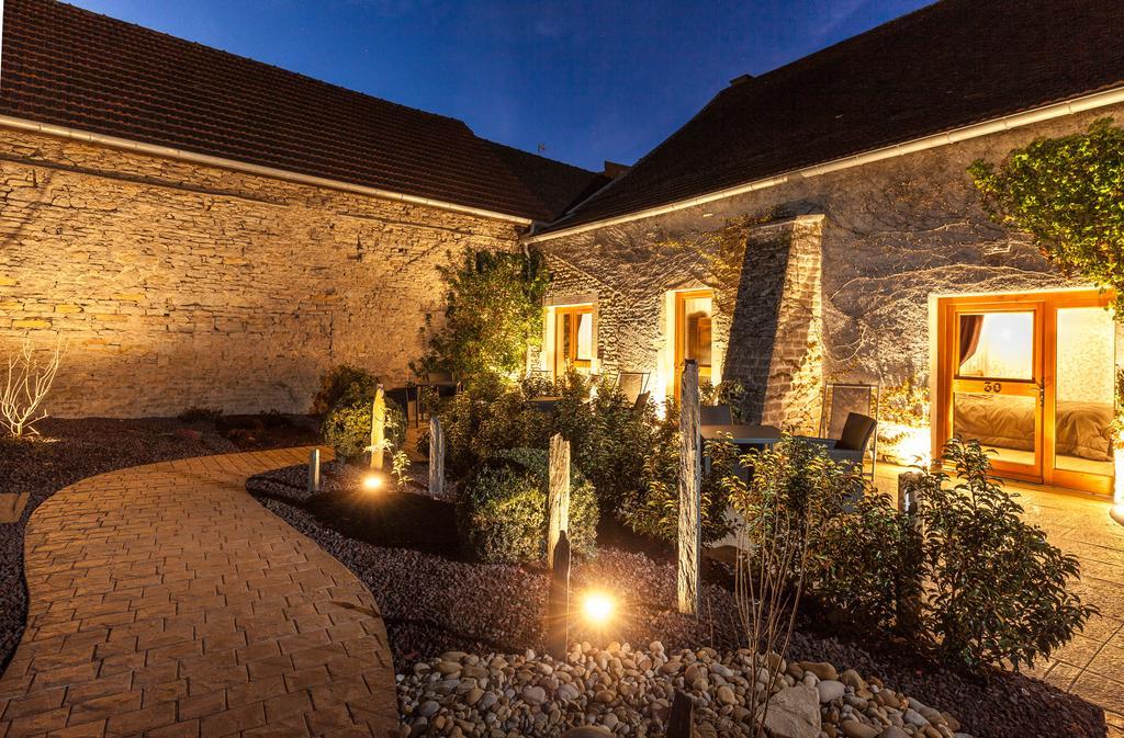 De La Cloche Hotel