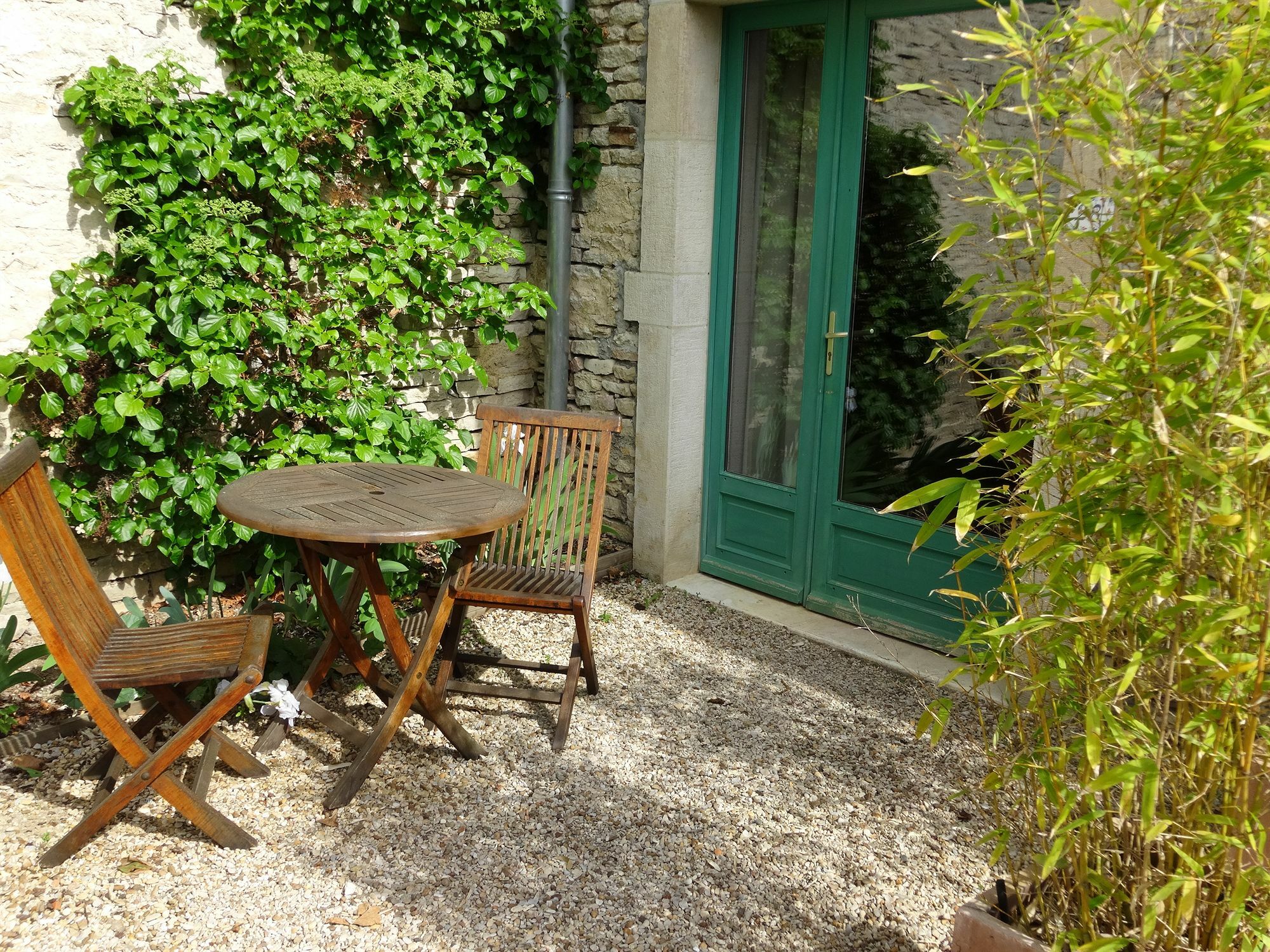 De La Cloche Hotel 3*